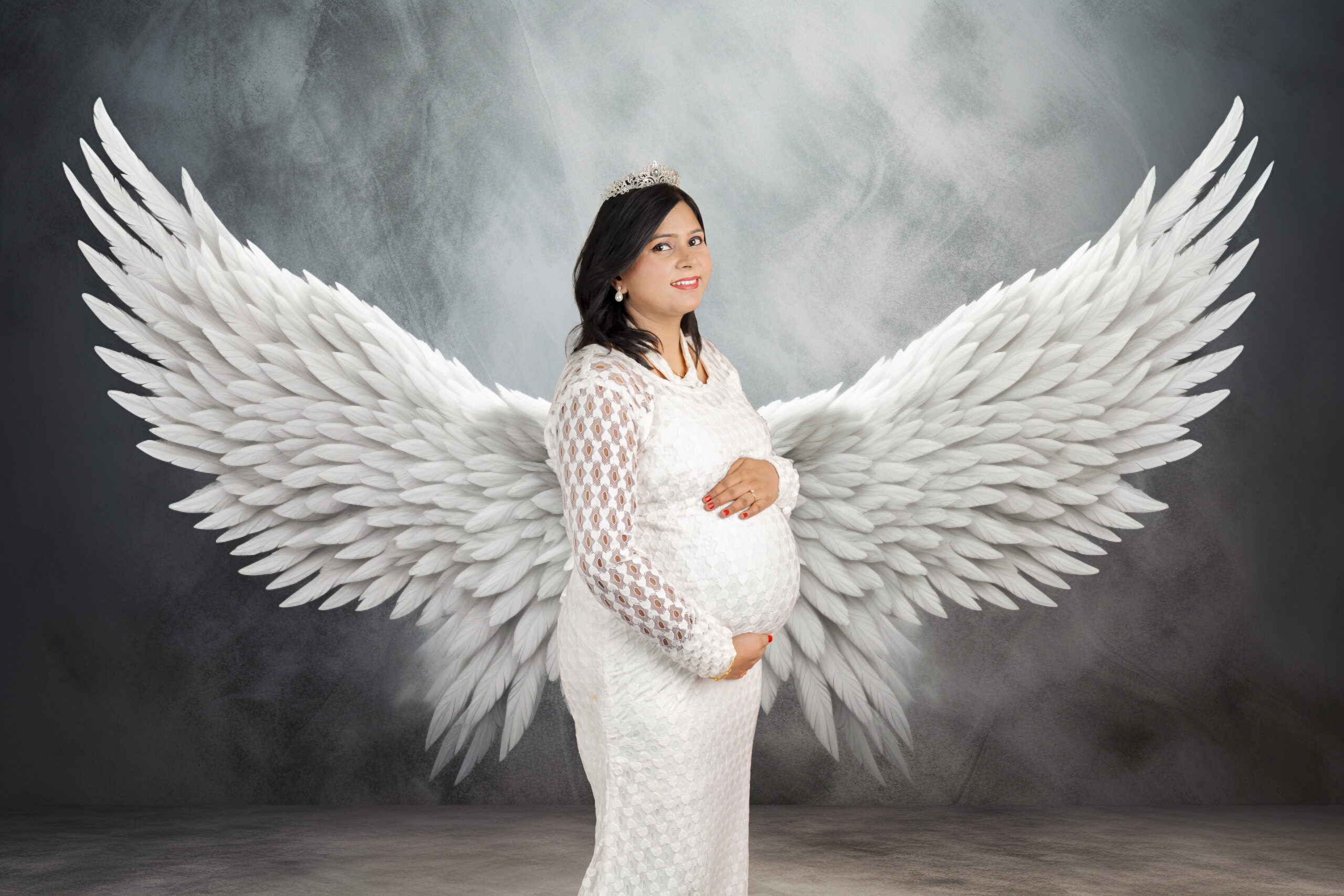 Maternity l Solo White feather 6500x4333